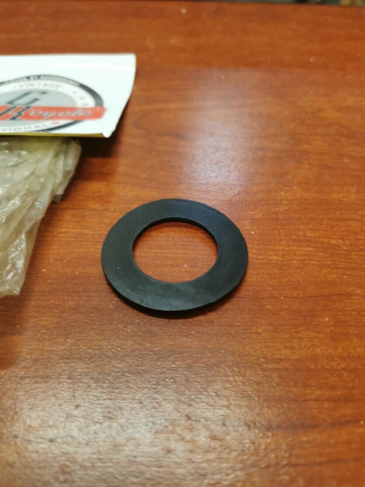 NOS Suzuki TC100 DS80 GT185 TS100 GS400 FUEL TANK CAP GUIDE 85413-70000 S17