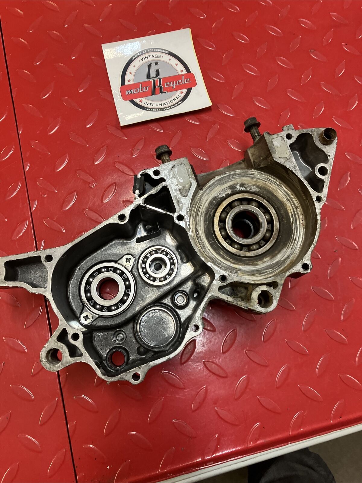 Honda CR250R 1984 left right crankcase set 111A0-KA4-741