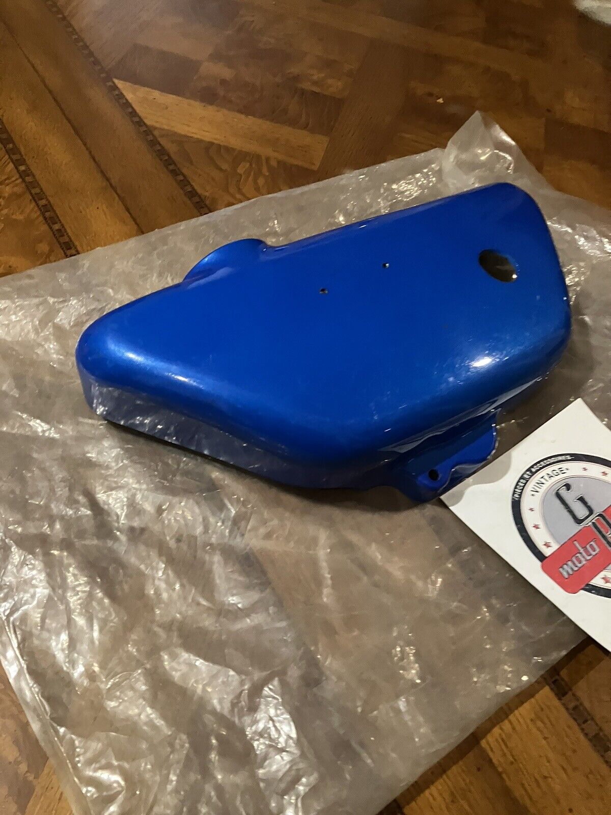 NOS Kawasaki S1 S2 1973 RIGHT SIDE COVER PANEL OIL TANK COVER 36007-031-93 K35 1