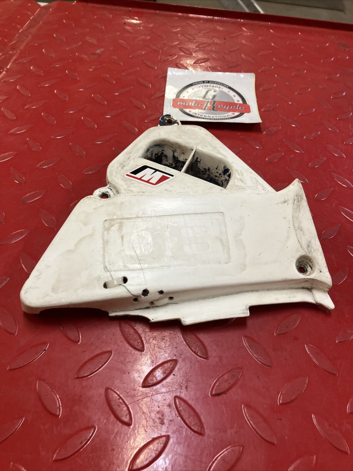 Yamaha YZ80 1984 1985 Left side airbox cover white