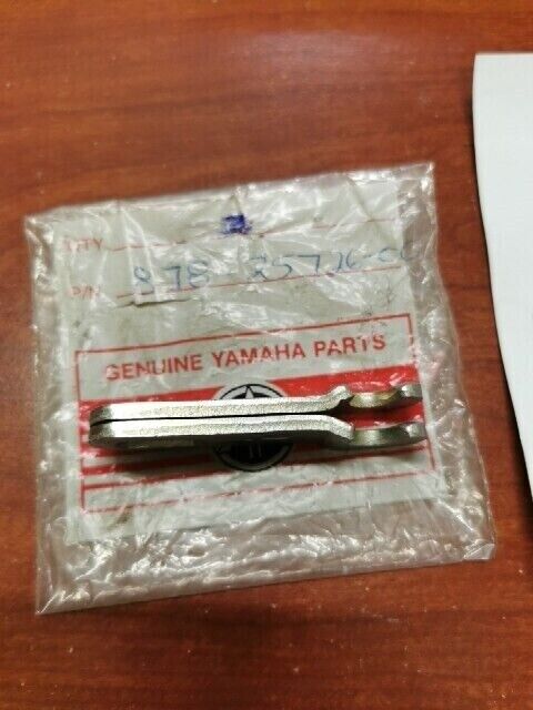 NOS Yamaha CS340 EC540 ET410 EX340 EX440 BRAKE LEVER 878-25726-00-00 Y115