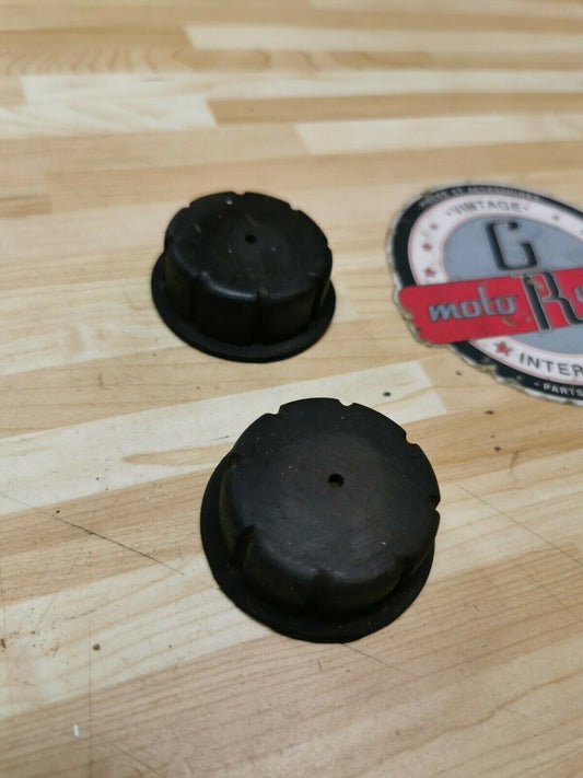 Yamaha XT200 1982 fuel tank locating front rubber damper set XT125 1982 1983