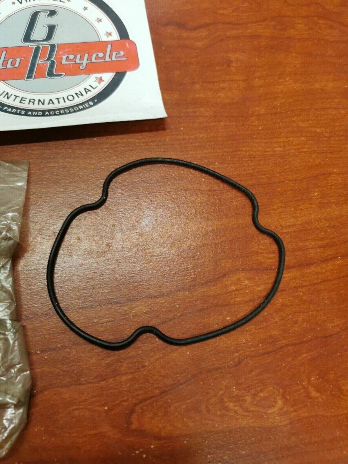 NOS Suzuki GS500 GS450 GS300 GS1000 GS750 OIL CHAMBER CAP 16518-45000 S18