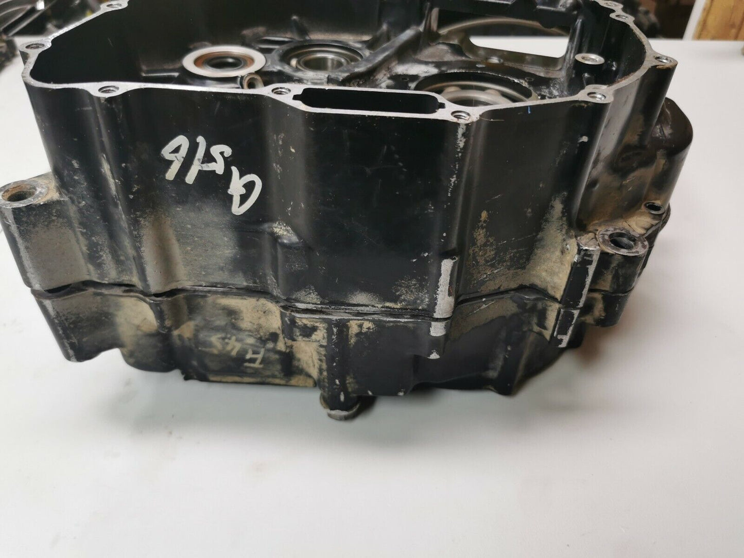 Honda XR350R 1983 crankcase crank case left right 11200-KF0-000 XL350R 84 85 2