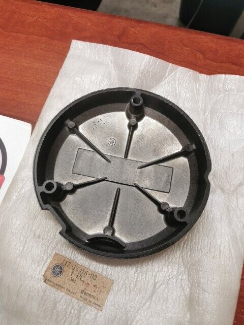 NOS Yamaha 1977 - 1979 XS750 BREAKER PLATE COVER 1J7-15416-00-00 Y165