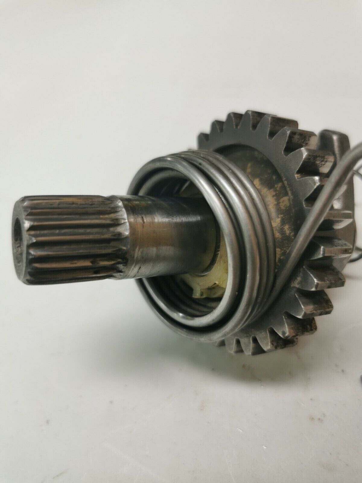 Honda CR250R 1982 kickstarter kick starter spindle shaft gear CR48 28251-KA4-700
