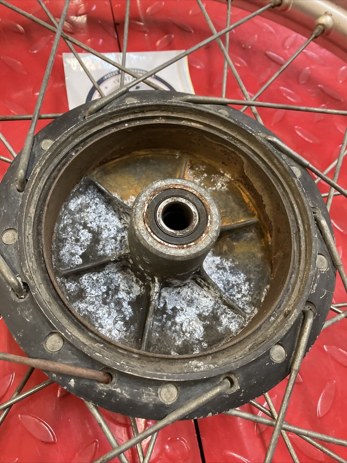 Yamaha YZ400 1977 Front wheel hub 1976 1978 322-25111-00-98