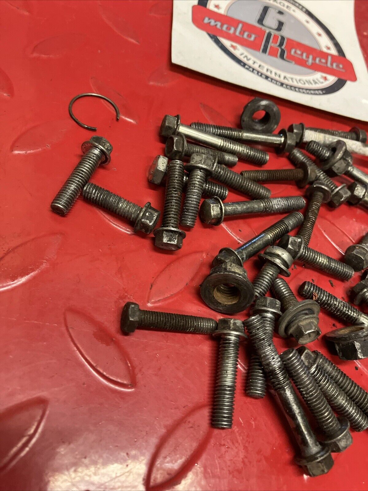 Kawasaki KX125 1987 Engine motor crankcase cylinder hardware nut bolt 1985 1986