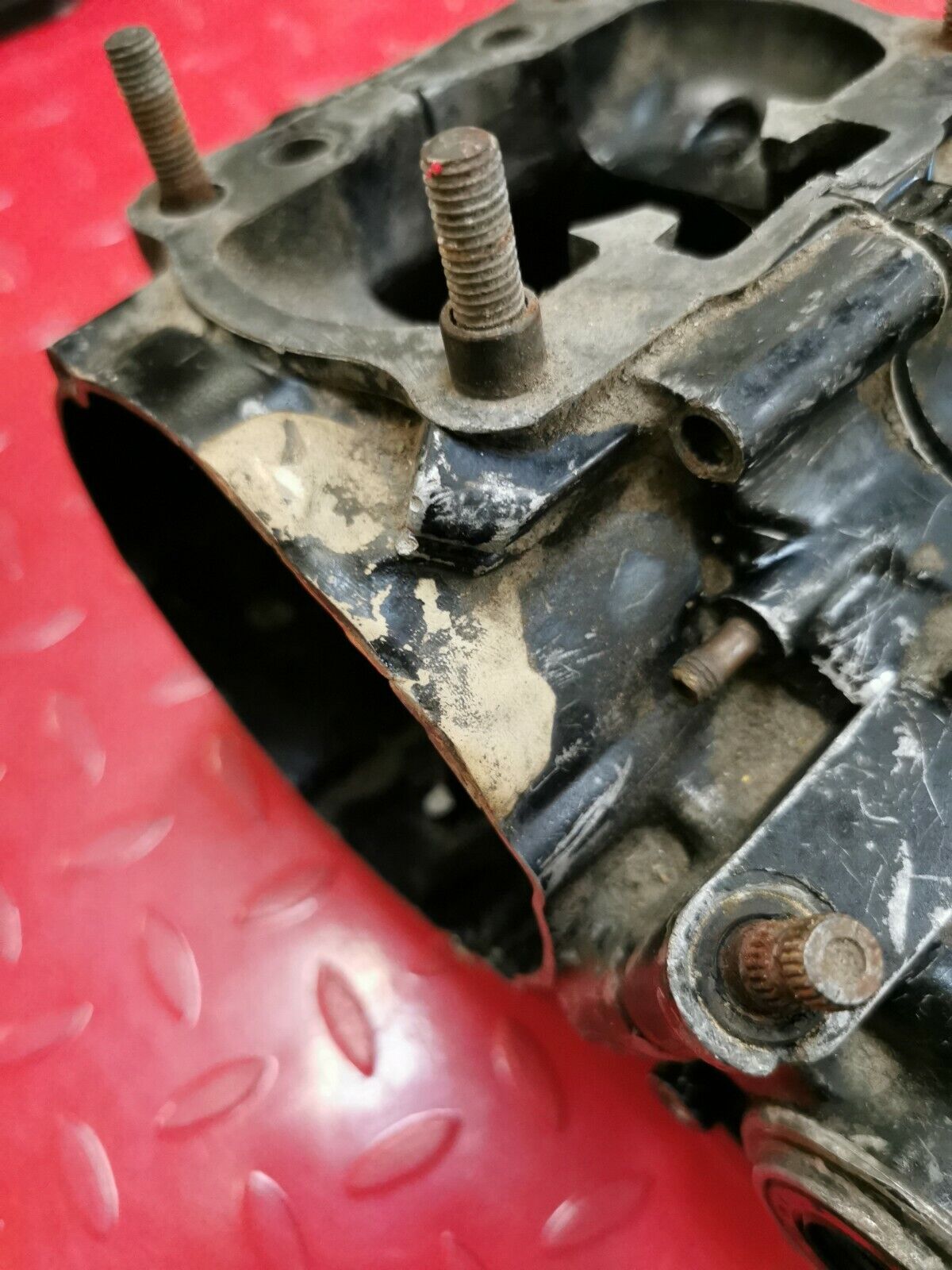 Suzuki RM125 1982 Left Right crankcase set crank case