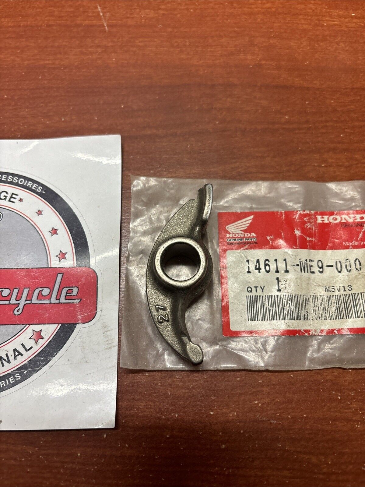 NOS Honda NV750C VT1100C VT700C VT750C VT800C ROCKER ARM 14611-ME9-000 H171