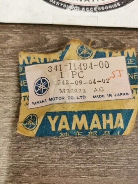 NOS YAMAHA TX750 TX750A 1973 1974 SCREW SPECL SHAPE 341-11494-00-00 Y188