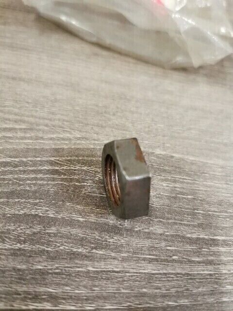 NOS SUZUKI DR250 DR250SE 1990 - 1995 NUT 20MM 09140-20002 S39