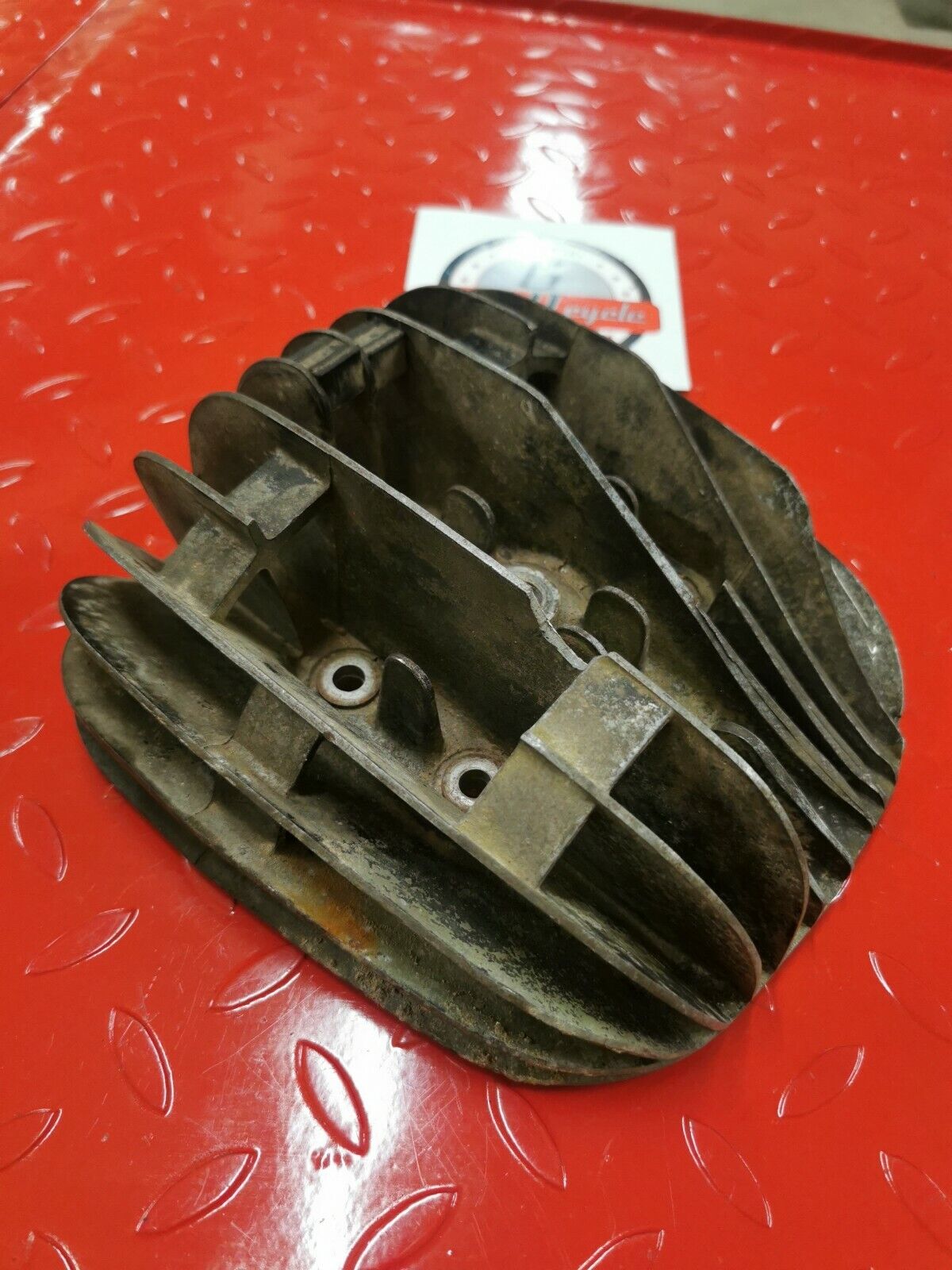 Yamaha DT250 1977 cylinder head jug barrel cover 1978