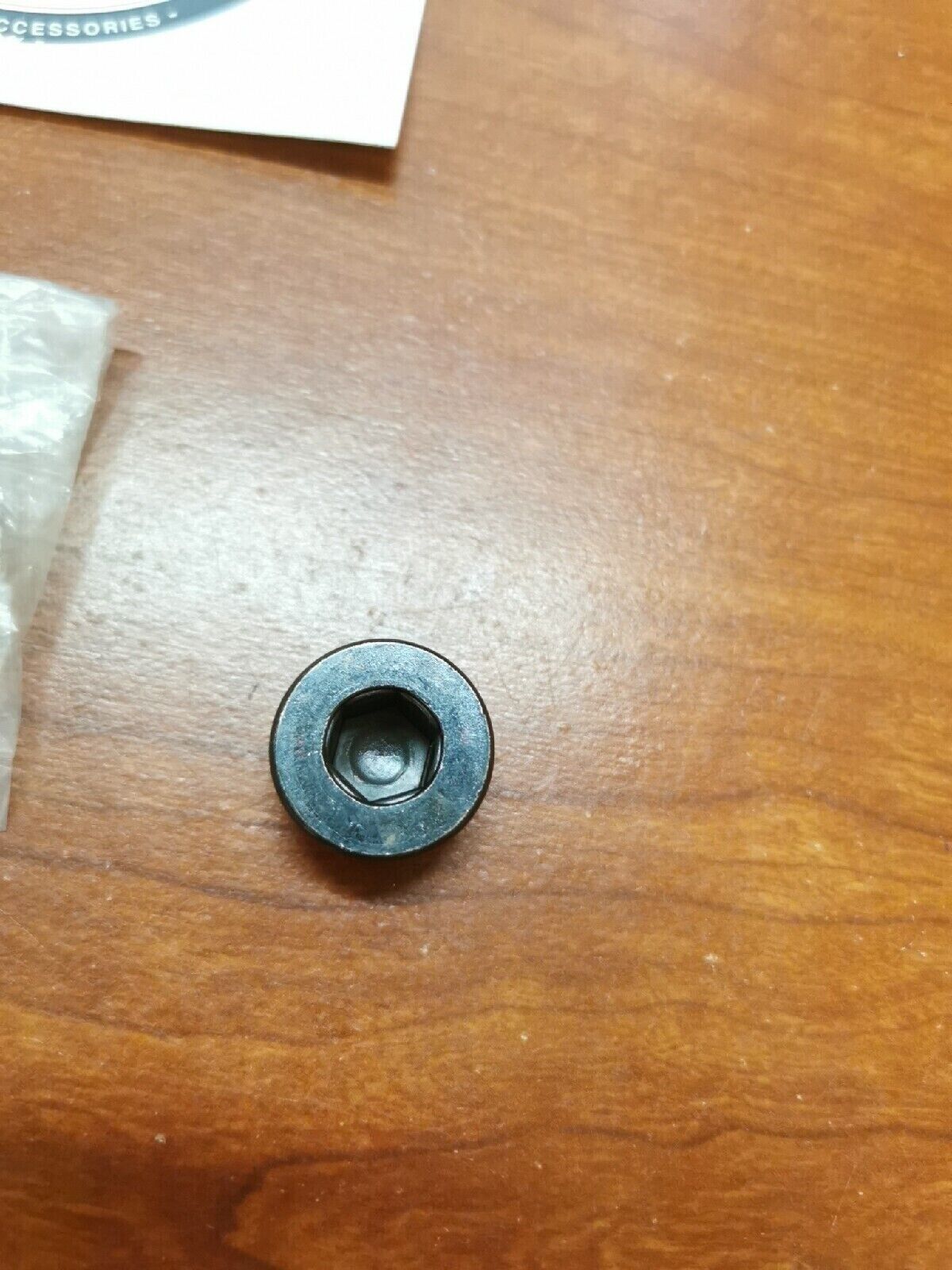 NOS Yamaha STRAIGHT SCREW PLUG 90340-18101-00 Y70