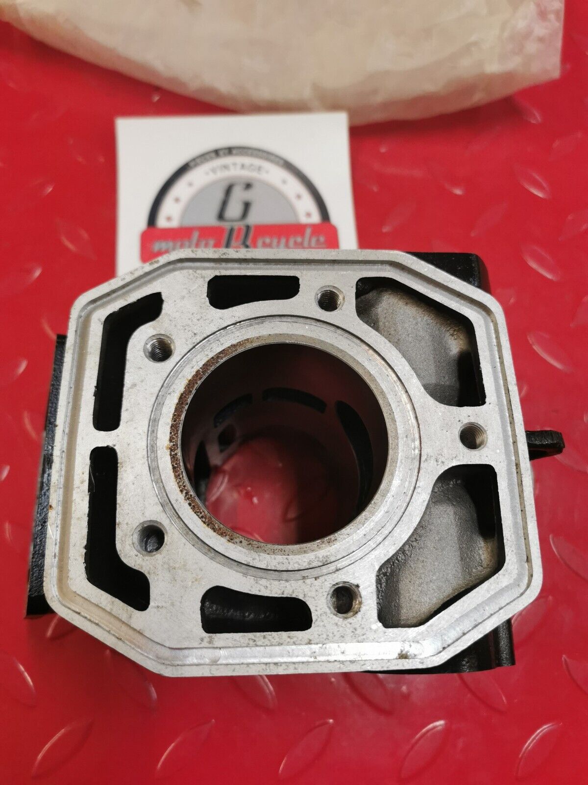 NOS Yamaha 1982 YZ125J CYLINDER 1 5X4-11311-00-00 Y9