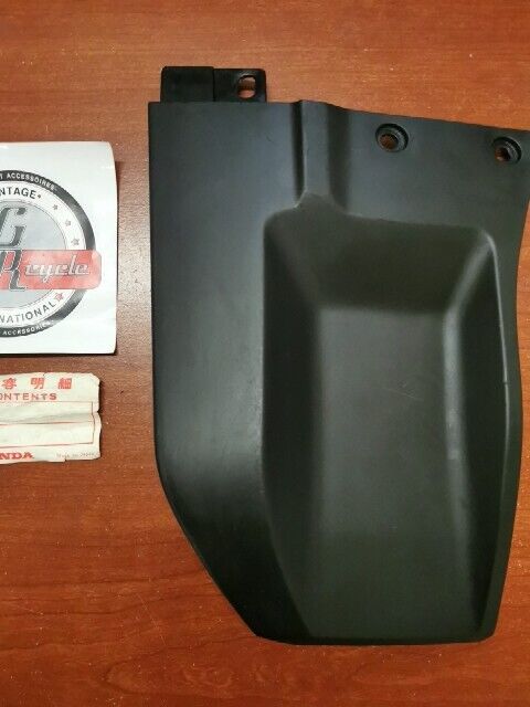 Honda 1986 - 1987 TRX350 LEFT FRONT FOOT SPLASH GUARD 66112-HA7-670 H73