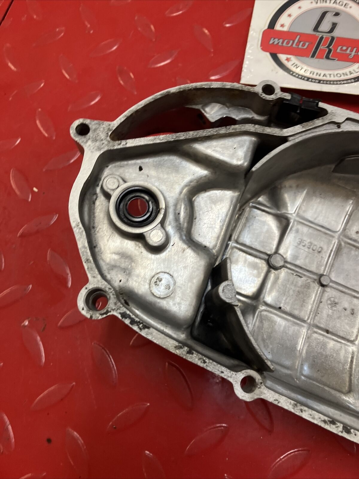 Yamaha DT80 1982 right crankcase clutch cover GT80
