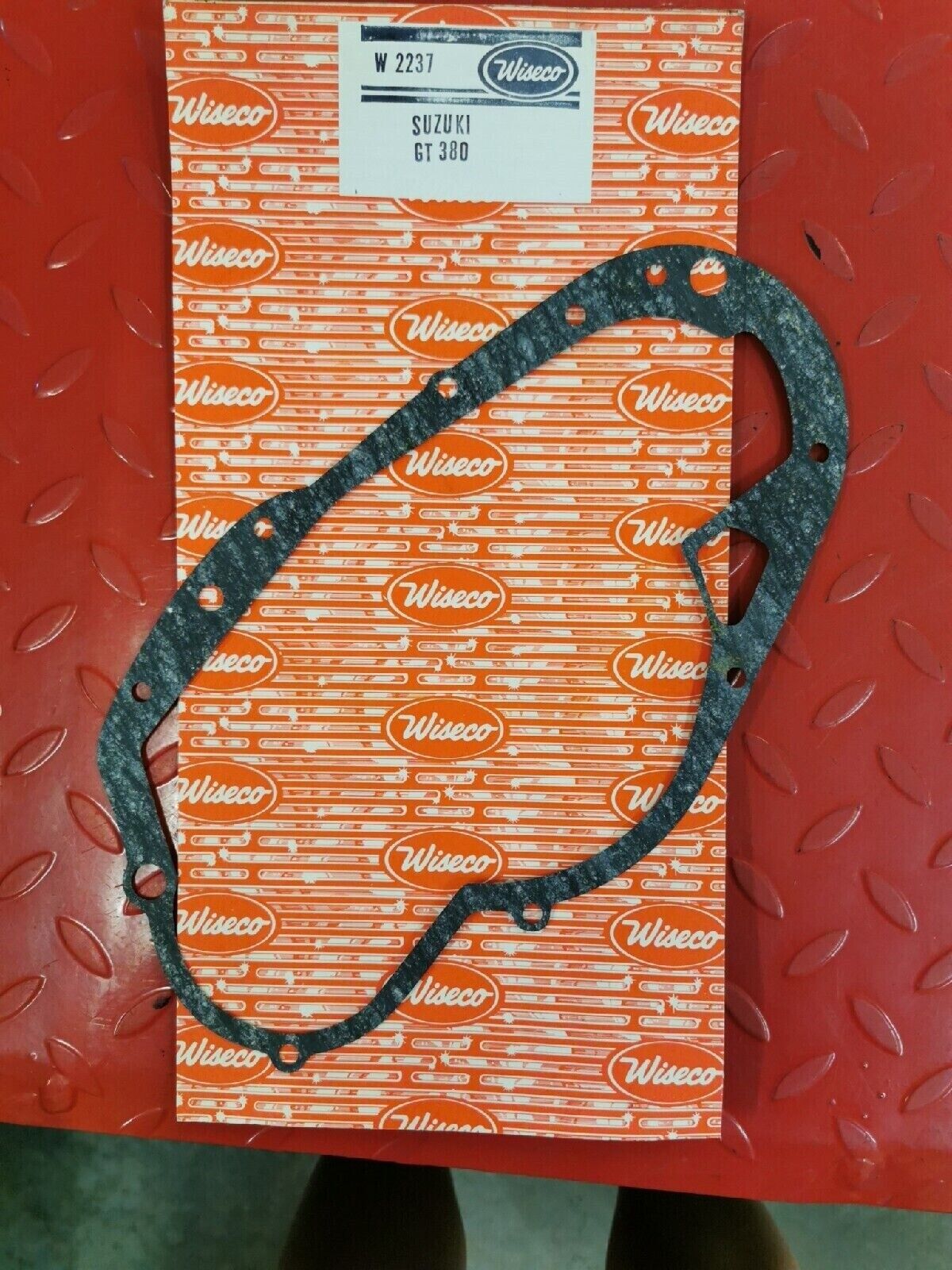 NOS SUZUKI GT380 CLUTCH COVER GASKET W2237 S14