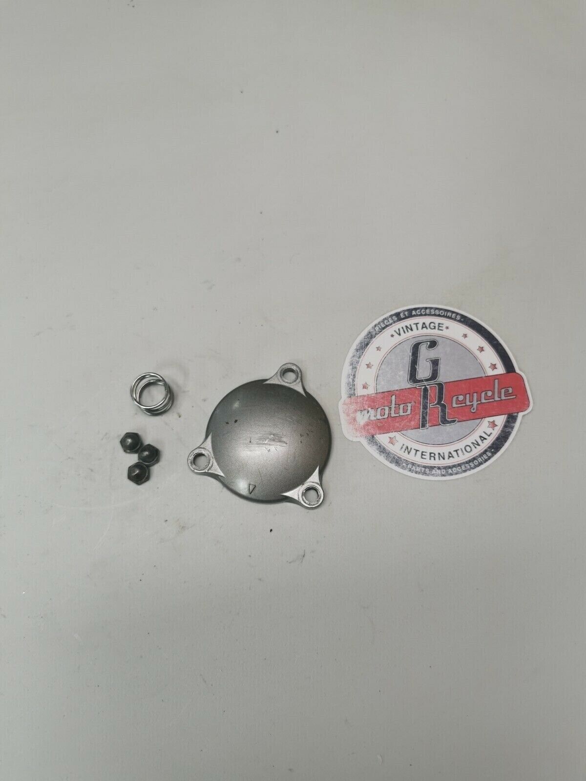 Suzuki DRZ400S 2004 oil filter cap cover