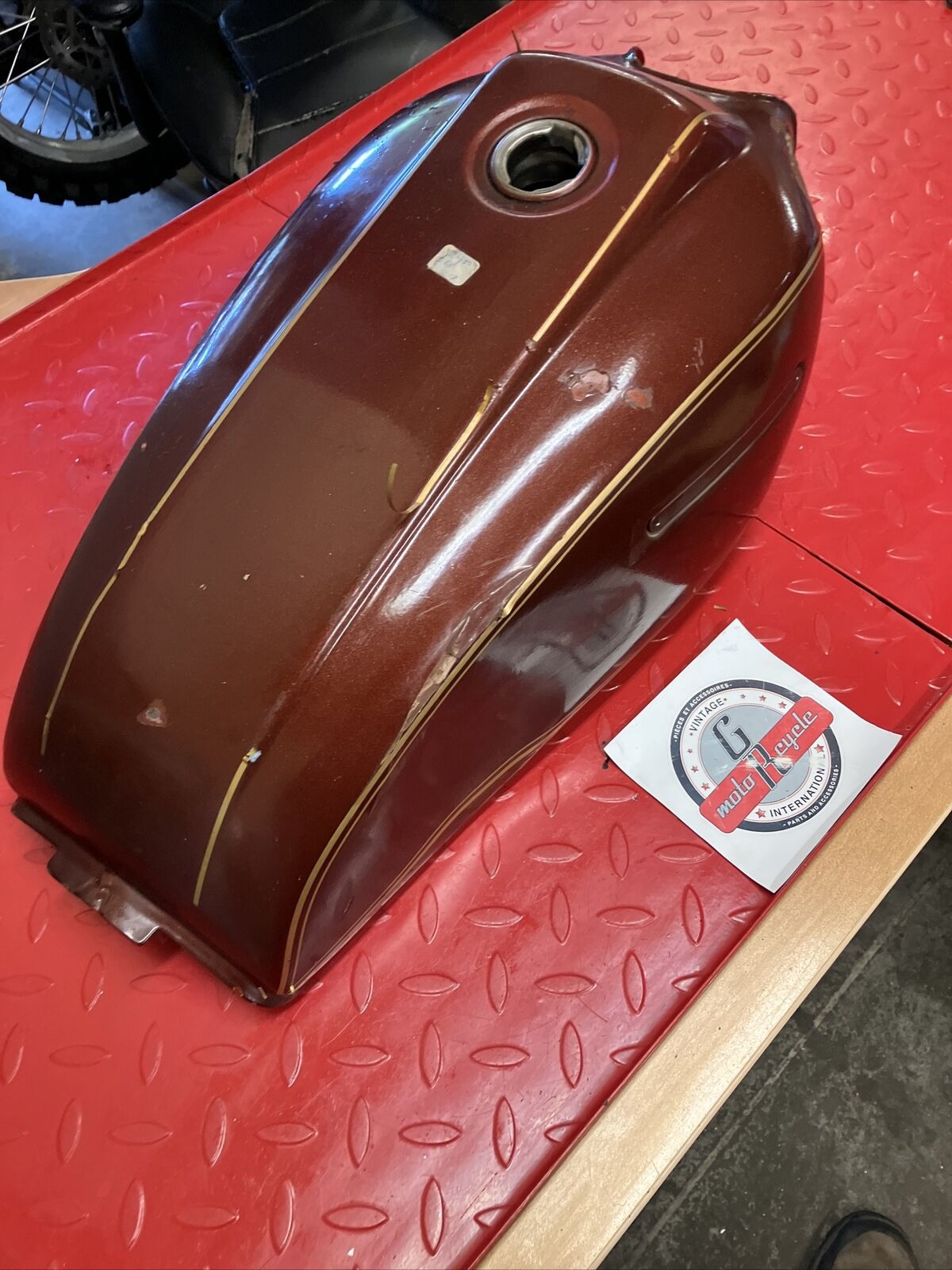 Kawasaki KZ400 1978 1979 Fuel tank gas petrol reservoir