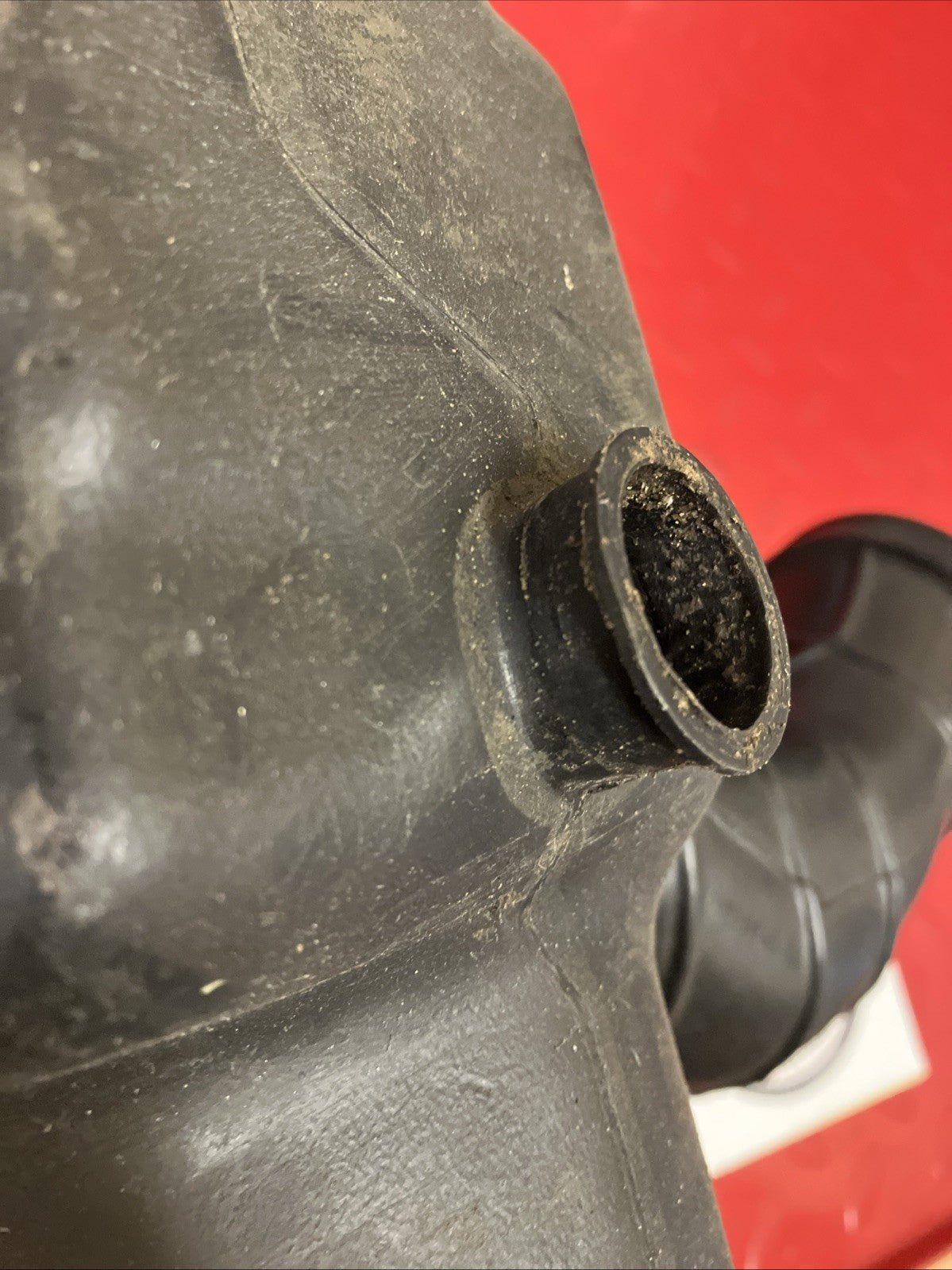 Honda CR250R 1985 Airbox air box cleaner filter housing boot