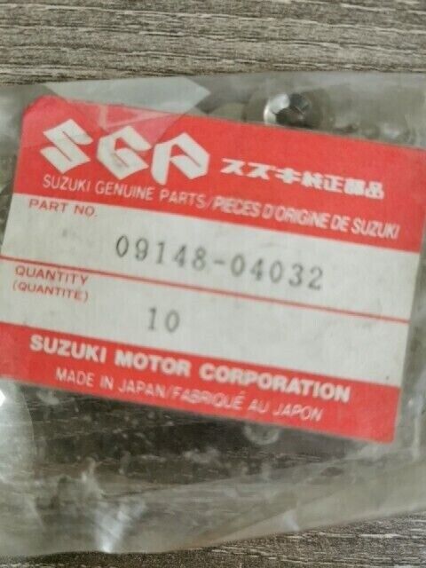 NOS SUZUKI GSXR1100 1989 -  1993 GSXR750W NUT 09148-04032 S39