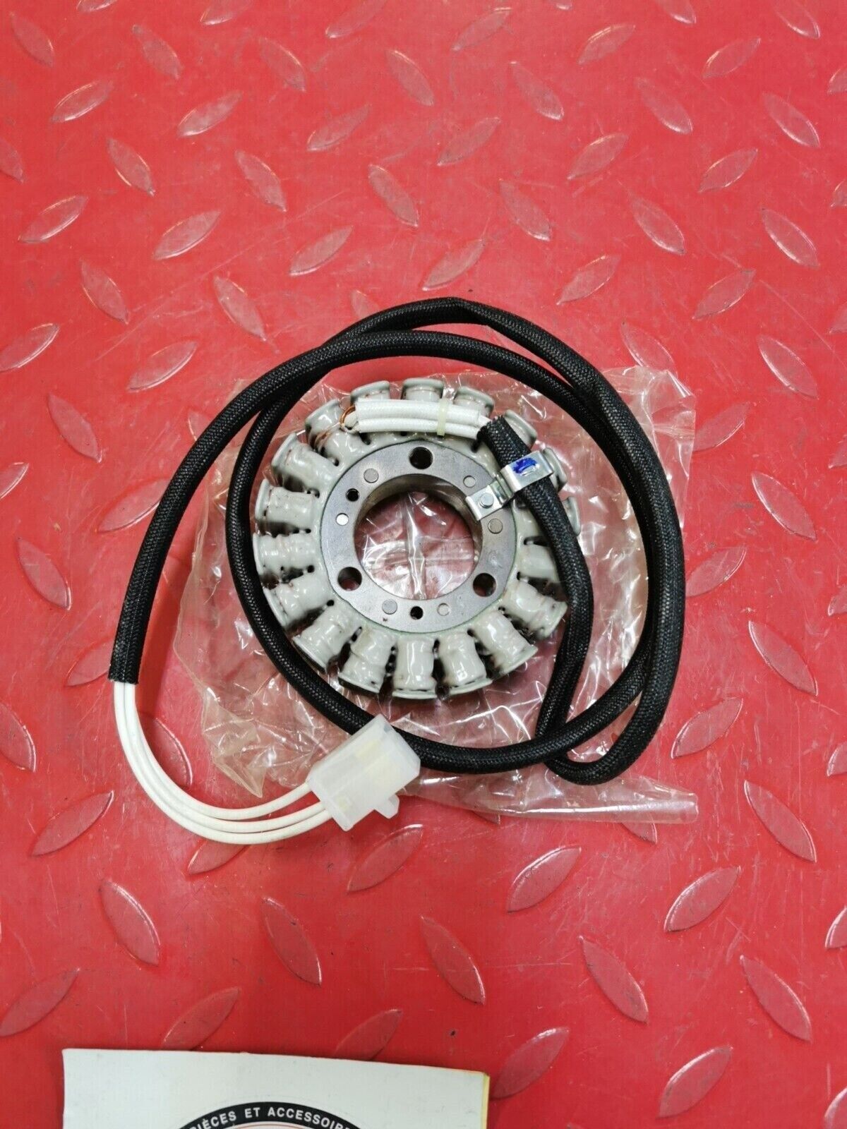 NOS Yamaha 1992 - 1998 XJ600 STATOR ASSEMBLY 4BR-81410-00-00 Y41