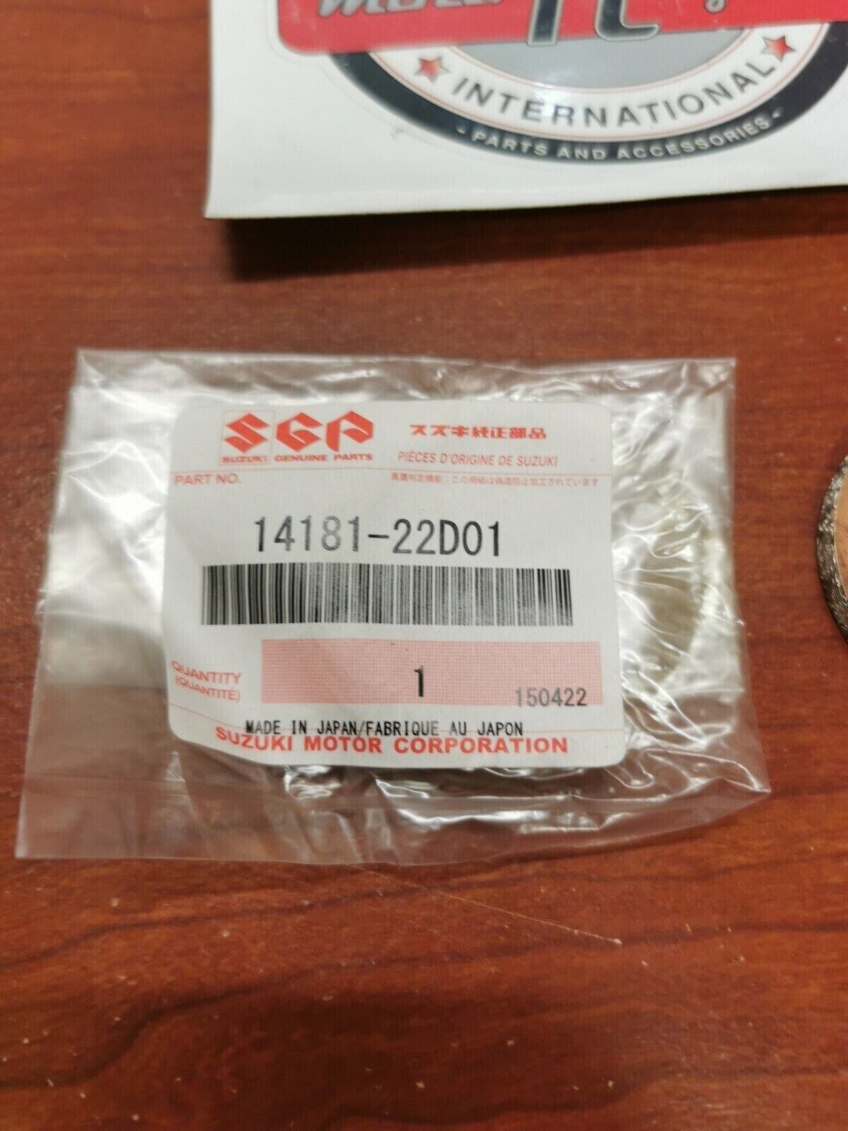 NOS Suzuki GSX1300 SV650 DL650 DR650 EXHAUST PIPE GASKET 14181-22D01 S20