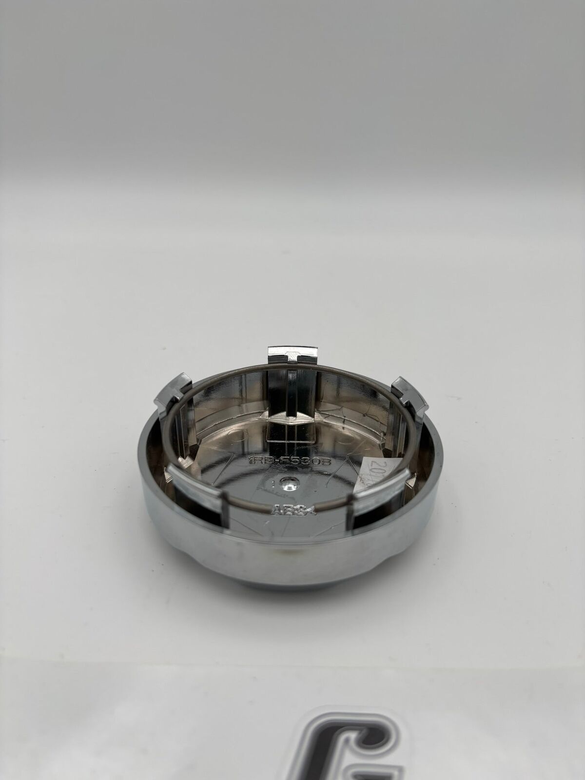 YAMAHA WHEEL CAP ASSY. 1RB-F530B-10-00 Y194