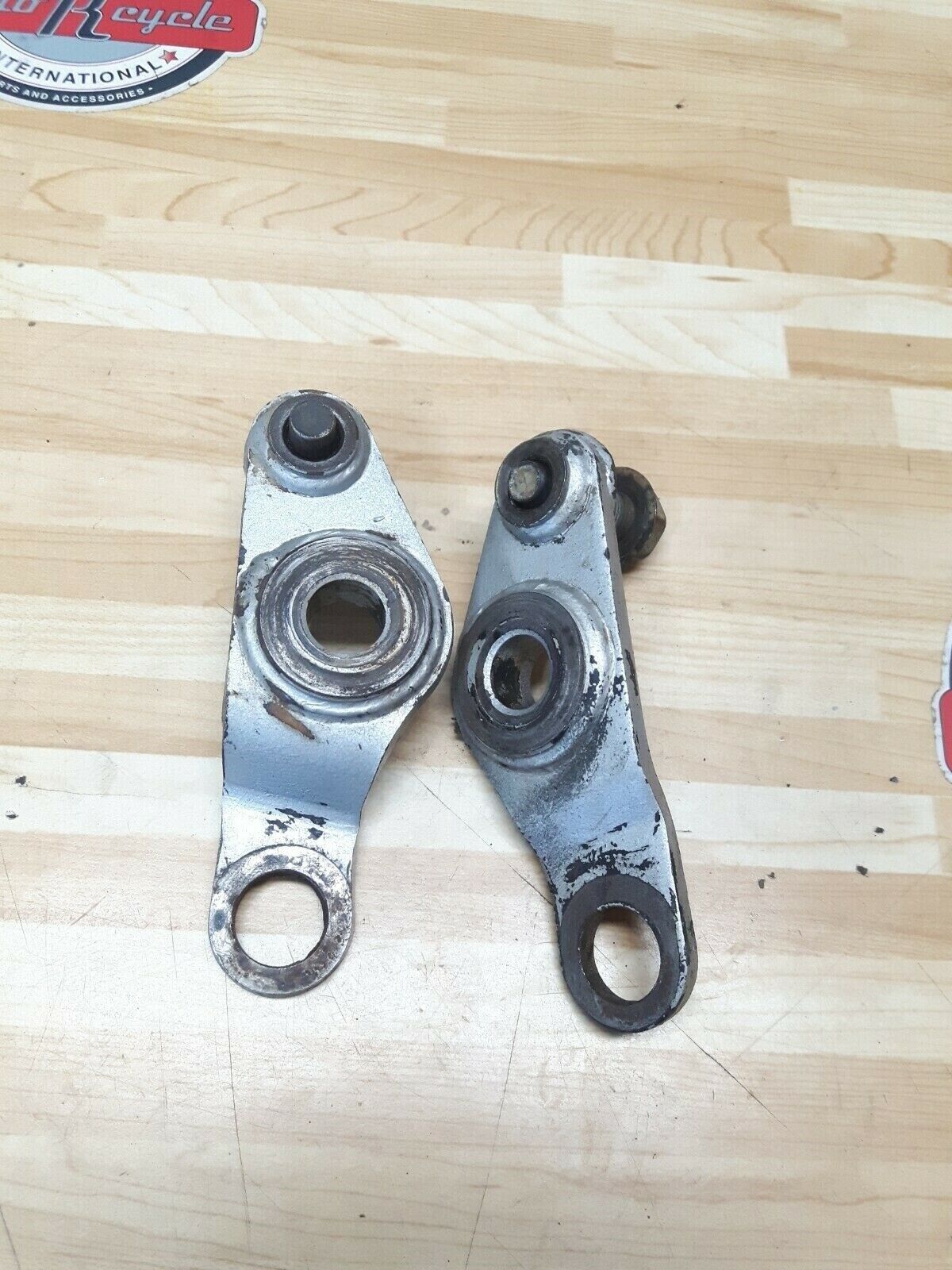 Kawasaki KX250 1993 rear shock absorber bracket plate 32037-1581 KX125 1992