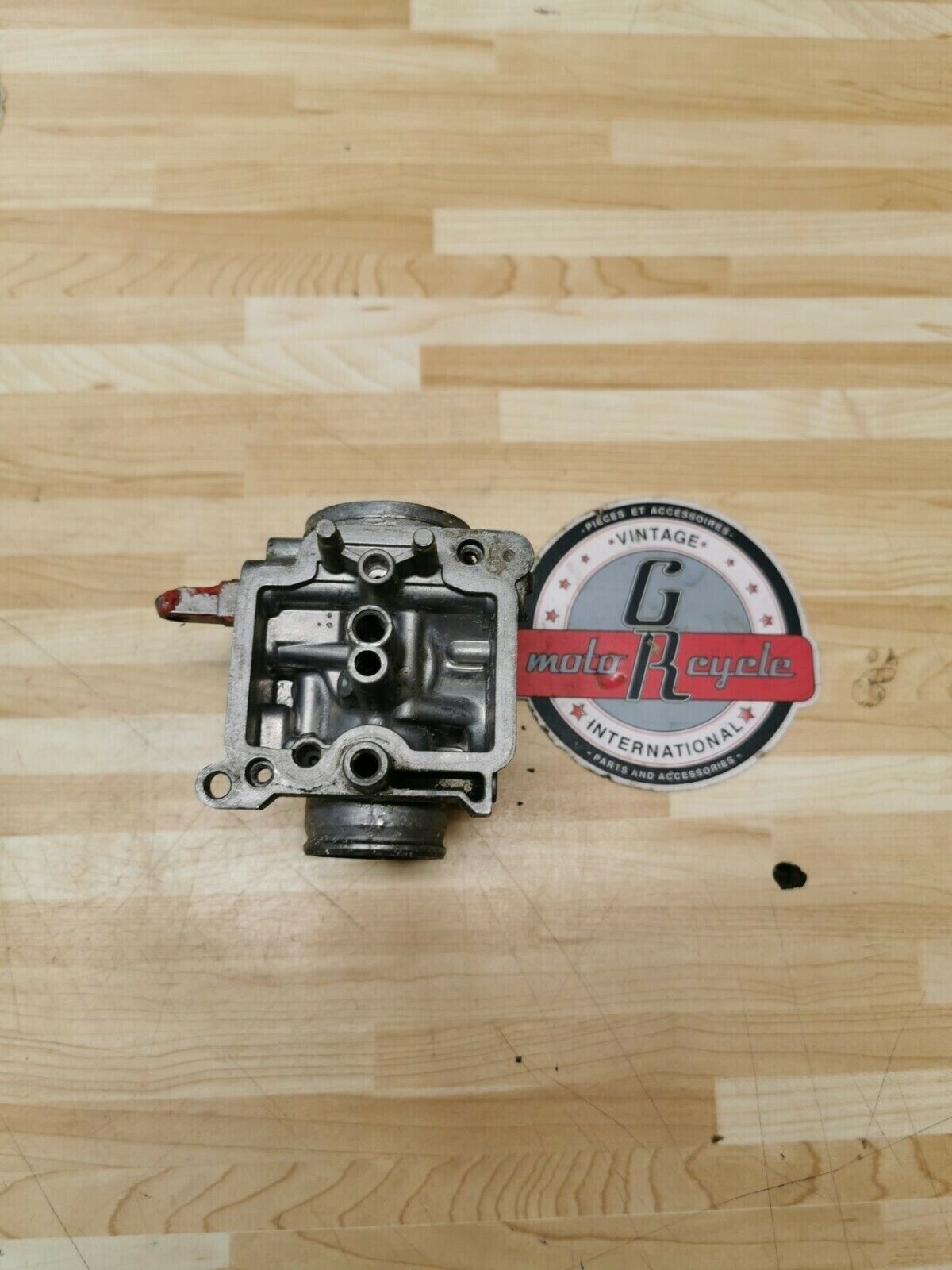 Honda XR250R 1984 carburetor right side body carb