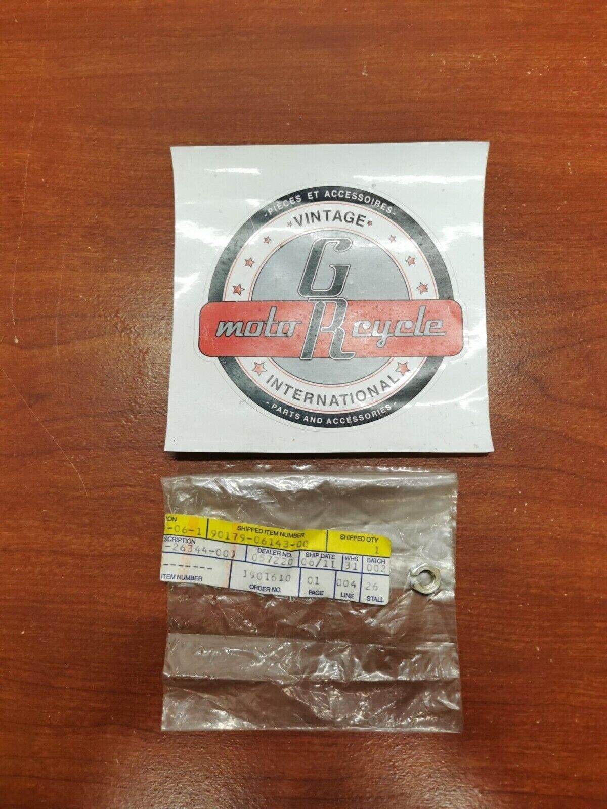 NEW NOS Yamaha TZ250 ATM1 G6 HT1 AT1 AS2 SPECIAL SHAPE NUT 90179-06143-00 Y98