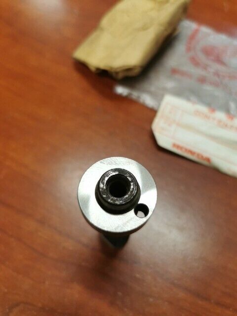 NOS Honda C100 C102 C105 C110 C115 CA100 CA102 CA105T CAMSHAFT 14101-001-040 H93