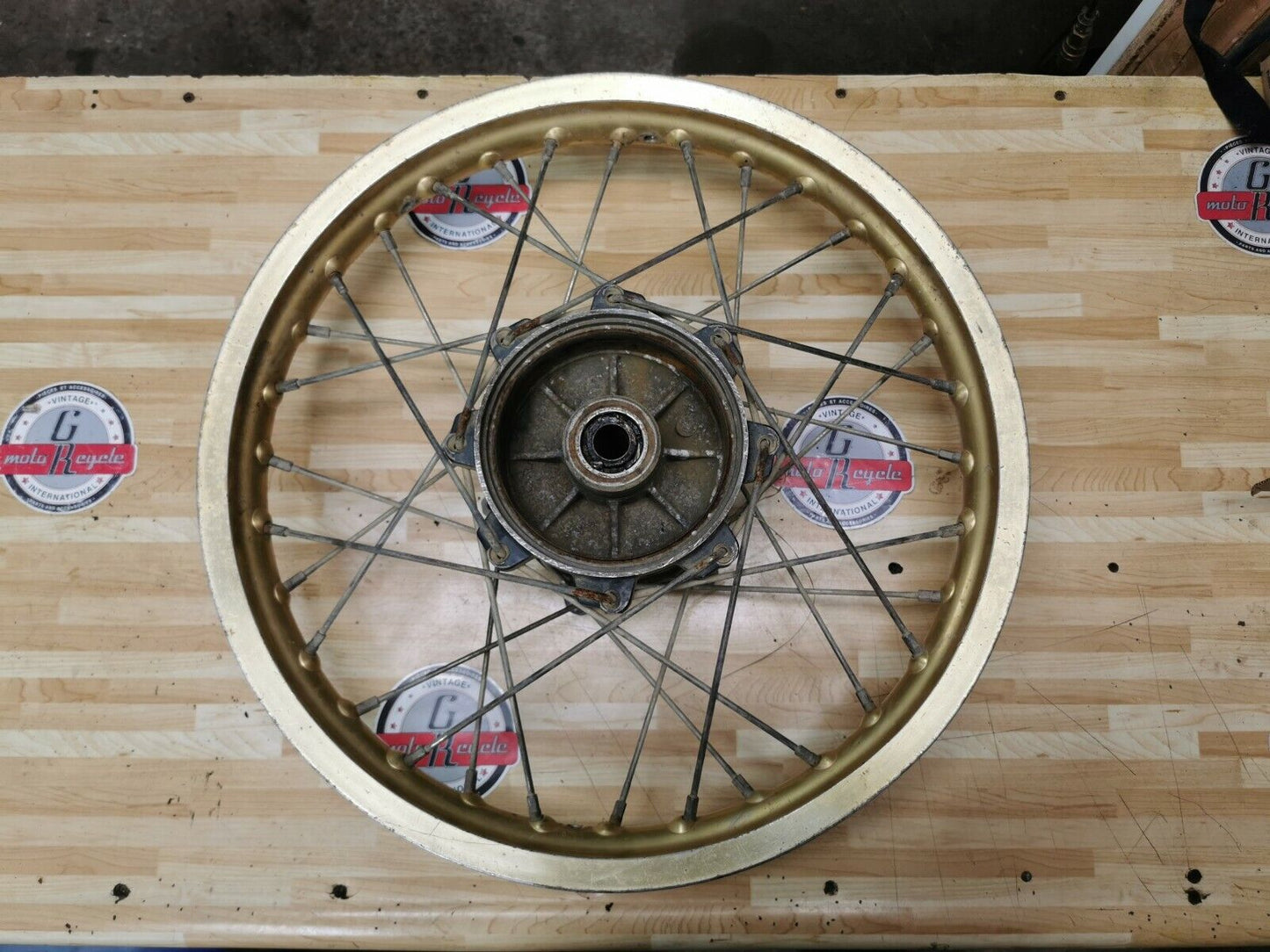 Yamaha YZ125 1987 rear wheel back hub 1986 1LX-25311-01-98