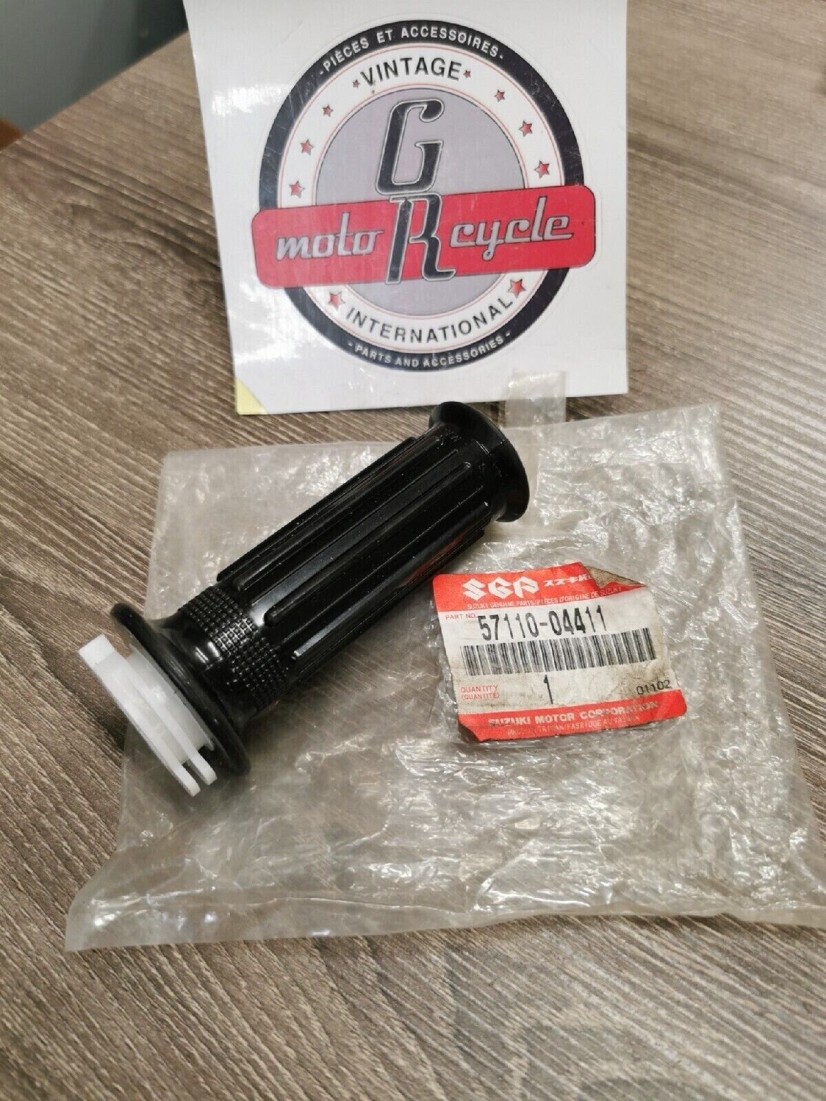 NEW NOS SUZUKI JR50 1997 - 2006 THROTTLE GRIP 57110-04411 S11