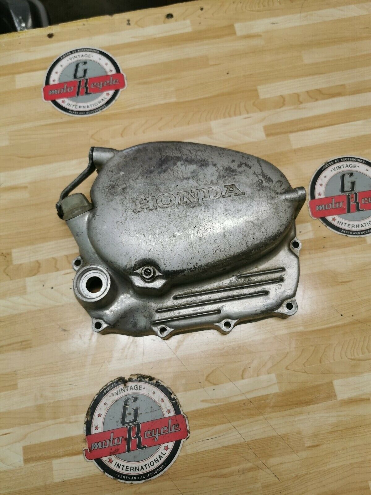 Honda CB125S 1975 right crankcase clutch cover panel