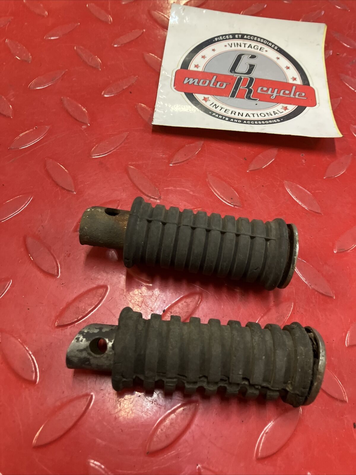 Kawasaki G5 1972 rear footrest foot rest peg