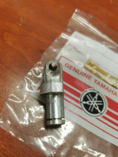 NOS Yamaha KICK CRANK BOSS 337-15621-01-91 SUB 337-15621-01-00 337-15621-00 Y124
