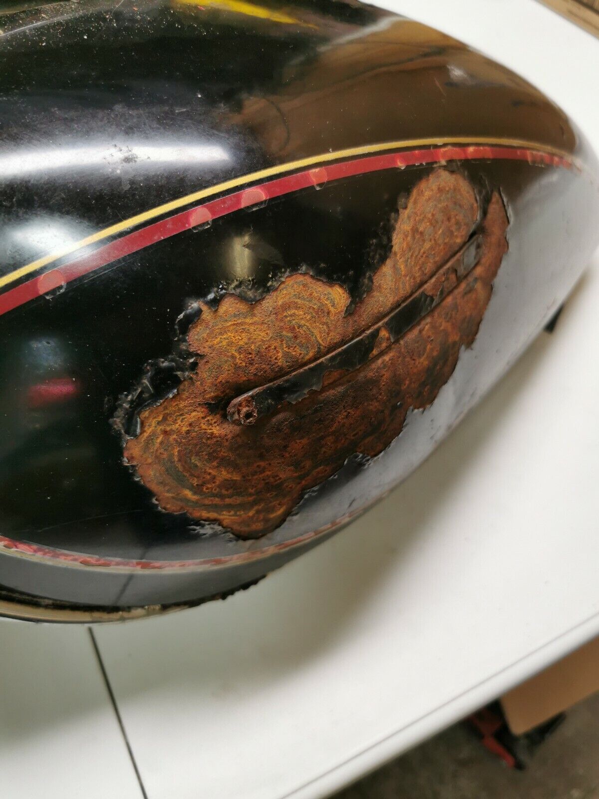 Kawasaki KZ550 LTD 1982 fuel tank gas petrol reservoir 2