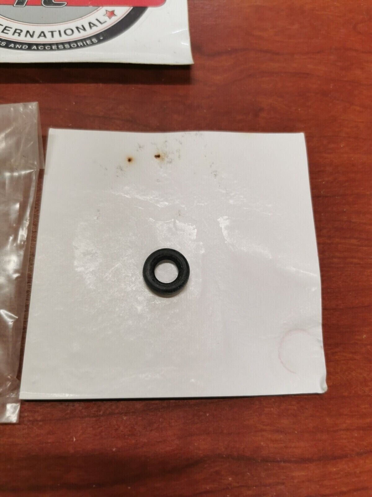 NOS Suzuki GSX-R1000 GSX-R750 GSX-R600 DL1000 DL650 COVER GASKET 11182-35F00 S16