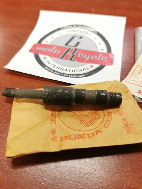 NOS Honda CB250 CB350 CL250 CL350 SL350 VALVE ROCKER ARM PIN 14461-286-010 H71