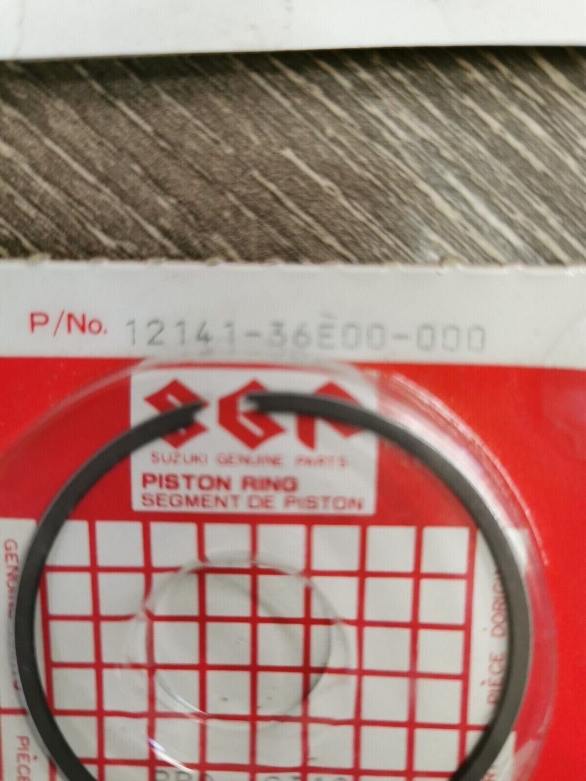 NOS SUZUKI RM125 1976 - 1980 PISTON RING 12141-36E00 SUB BY 12141-36E01 S24
