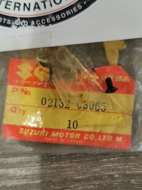 NOS SUZUKI GN125 GN125E GN400T GN400TX GS1000E GS250T SCREW 3X6 02132-03065 S46