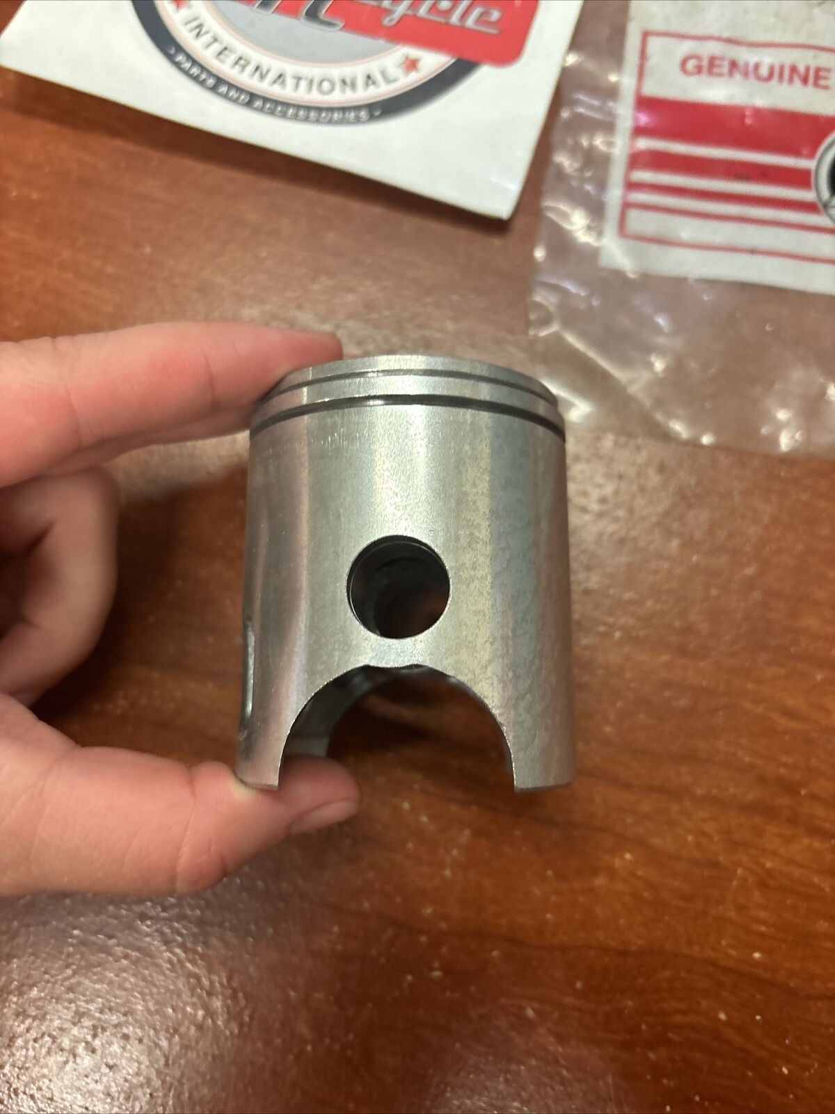 NOS Yamaha 1974 1975 DT100 PISTON 3RD O/S 0.75MM 437-11637-01-00 Y175