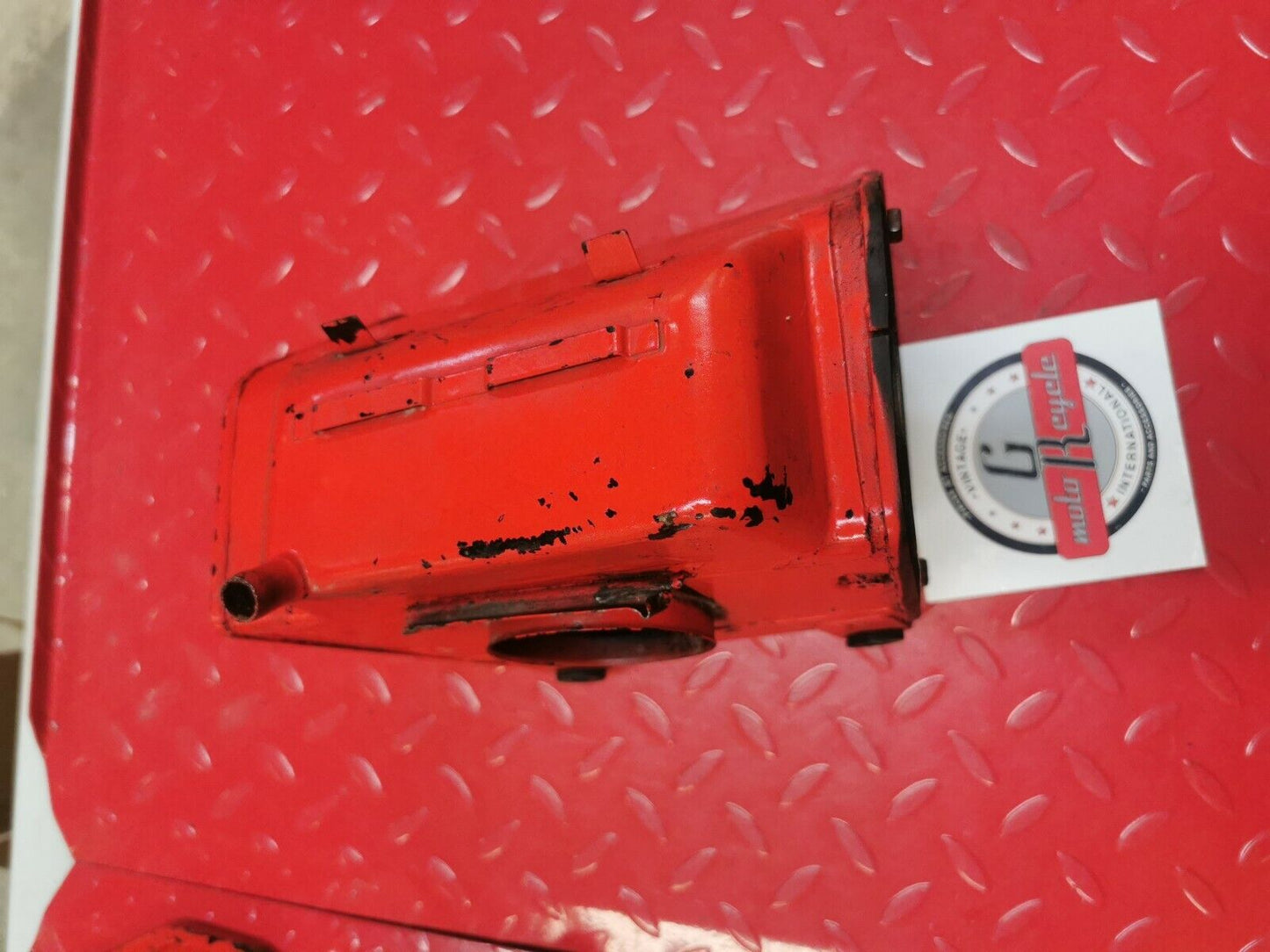 Honda CR250M 1976 airbox air box cleaner filter housing 1975