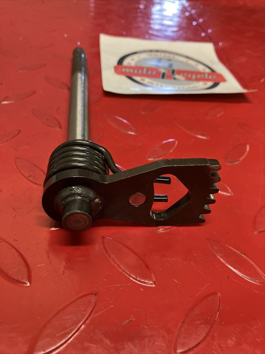 Suzuki DS100 1978 transmission gearshift gear shift shaft sprindle
