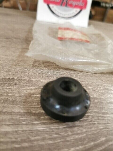 NOS SUZUKI RM60 RM400 RM250 RM100 ROLLER CHAIN TENSIONER 61345-41100 S38