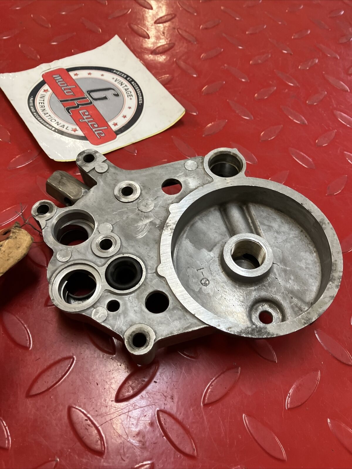 Kawasaki ZX900 ZX1000 ZX1100 ZG1000 oil pump cover case U1