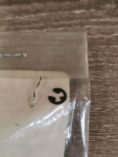 NOS YAMAHA GTS1000AEC VX500F VX600EU XS400SJ CLIP 256-14919-00-00 Y106