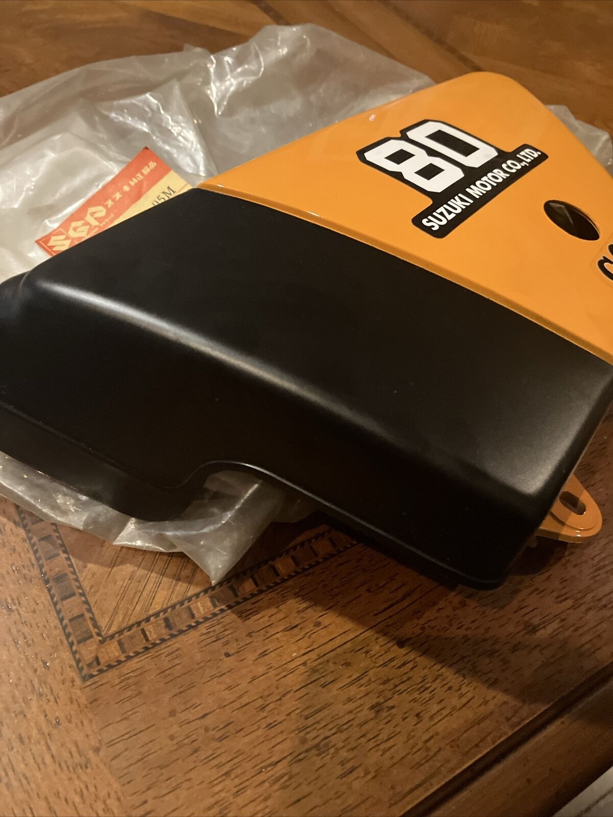 NOS Suzuki DS80 1978 1979 LEFT SIDE COVER PANEL 47211-46400-05M S34